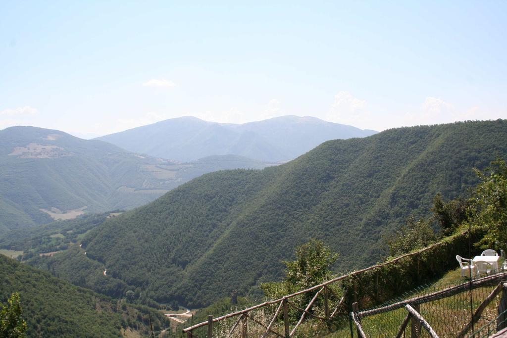 Borgo Di Fonni Casa de hóspedes Sellano Quarto foto